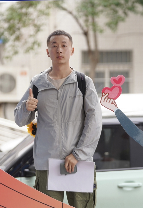 当下的第一张照片--昌吉父母相亲团